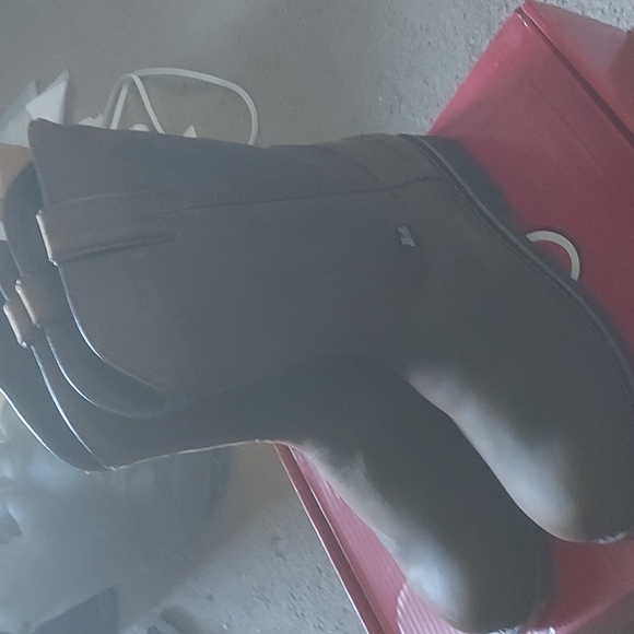 Just steel toe work boots size 12D. Have not been worn at all. - Picture 2 of 3